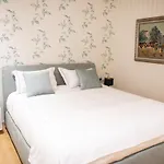 Seven Luxury ティラナ