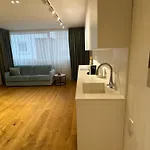 Seven Luxury アパート ティラナ