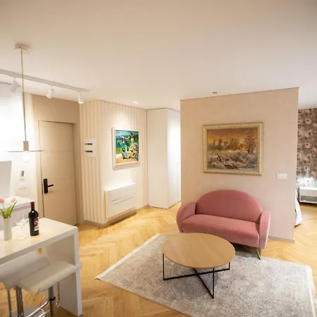 Seven Luxury Tirana