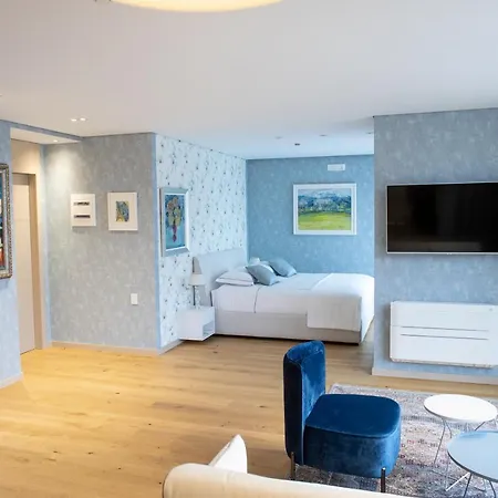 Seven Luxury Apartment