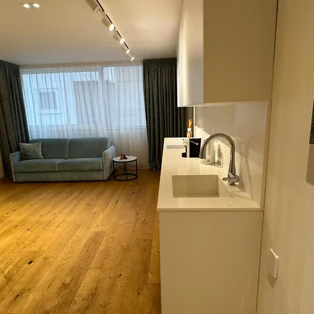 Seven Luxury 公寓 地拉那