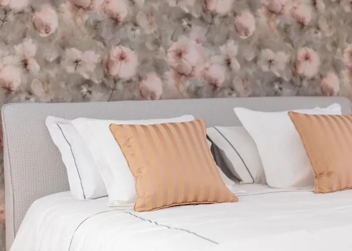 Seven Luxury * Tiran