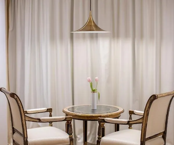 Seven Luxury Апартаменты *