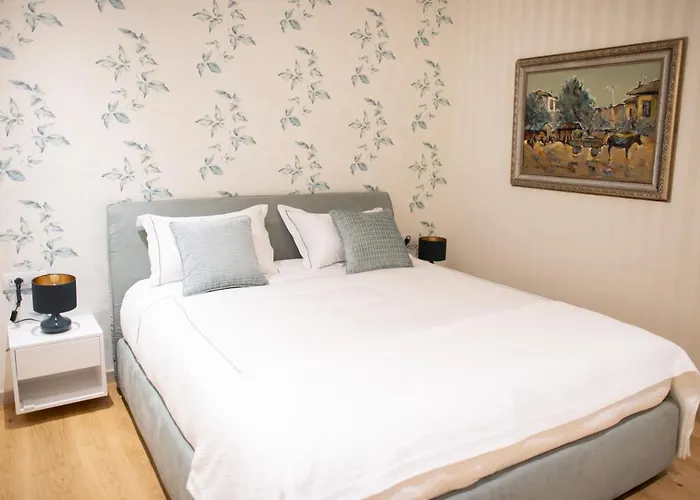 Seven Luxury Тирана